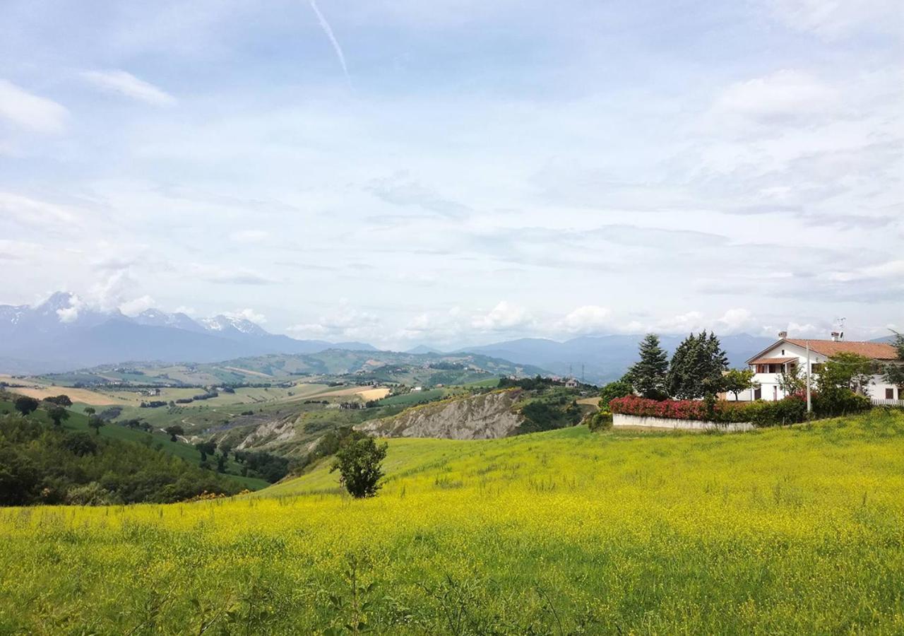 Casa Amrita, Yoga B&B 테라모 외부 사진