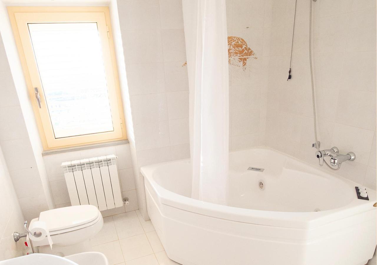 Casa Amrita, Yoga B&B 테라모 외부 사진